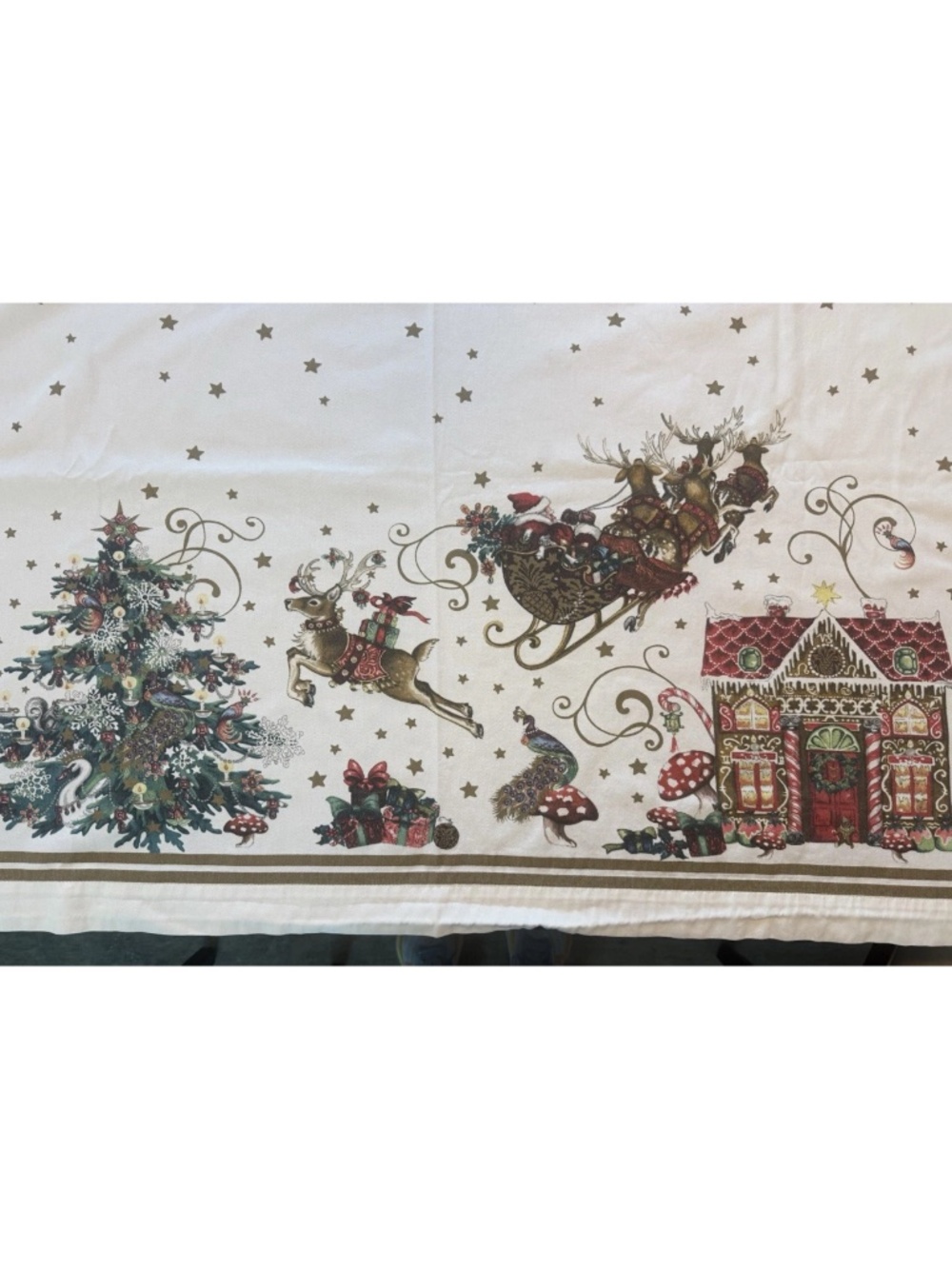 Williams Sonoma Twas the Night Before Christmas Tablecloth  70x108